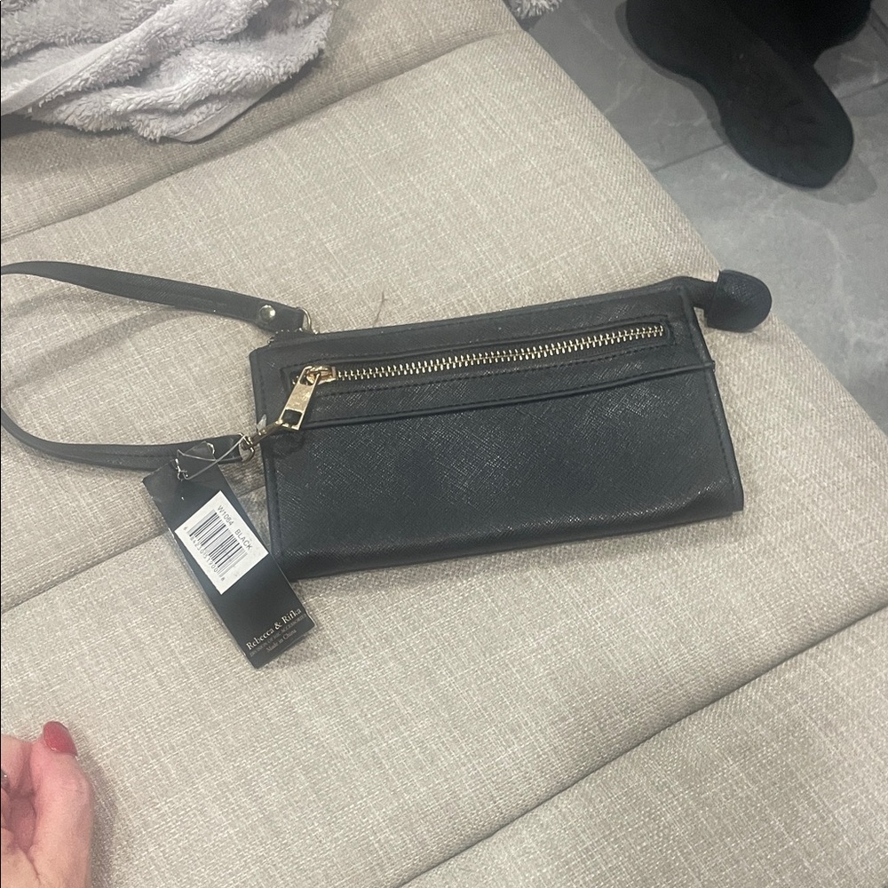 Stylish Black Wristlet with Gold Accents